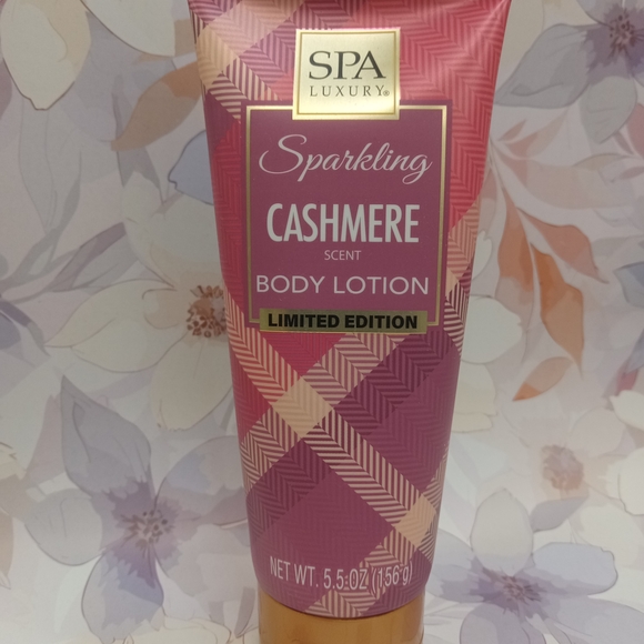 Other - Sparkling Cashmere Body Lotion - Pink